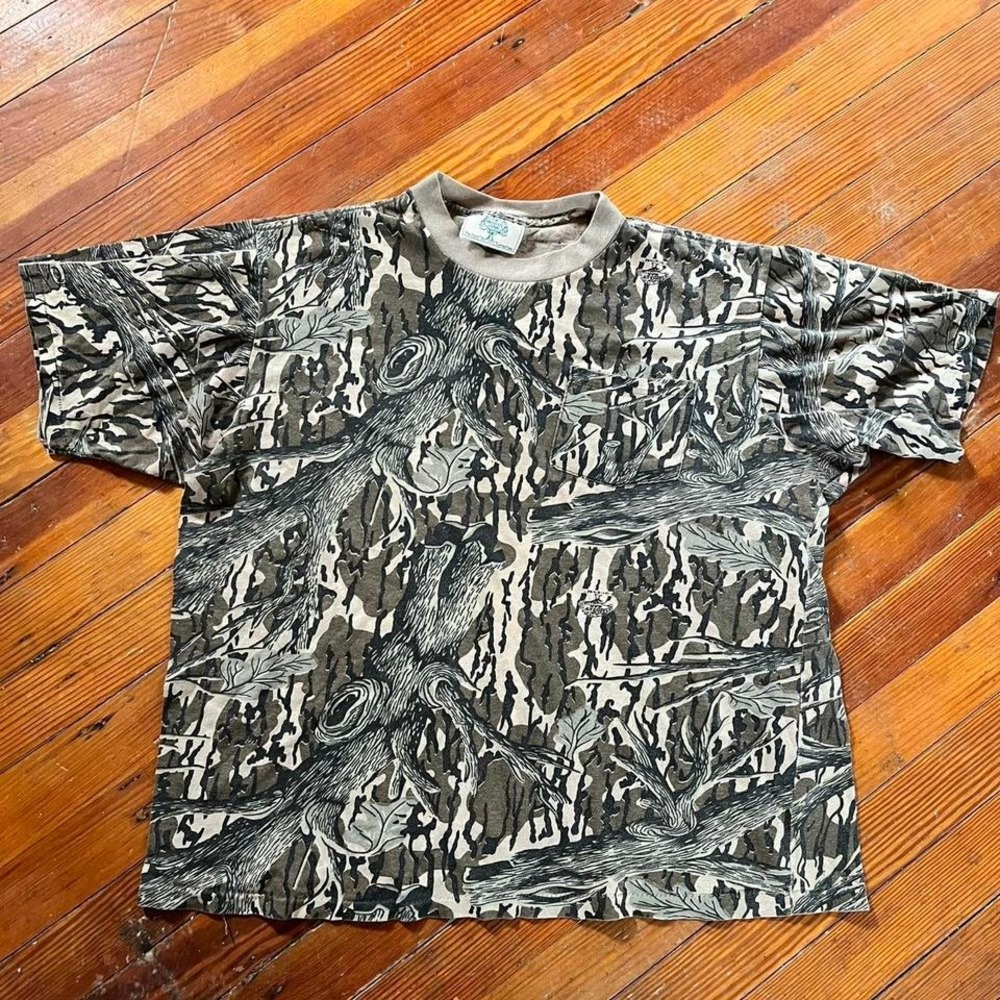 1990s Real Tree AOP Camo Shirt size M